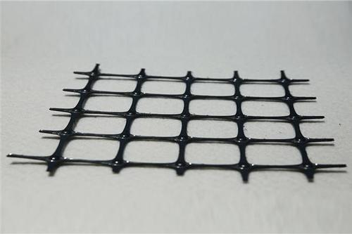 什么是單向和雙向塑料土工格柵？